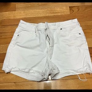 Women's size 6 shorts